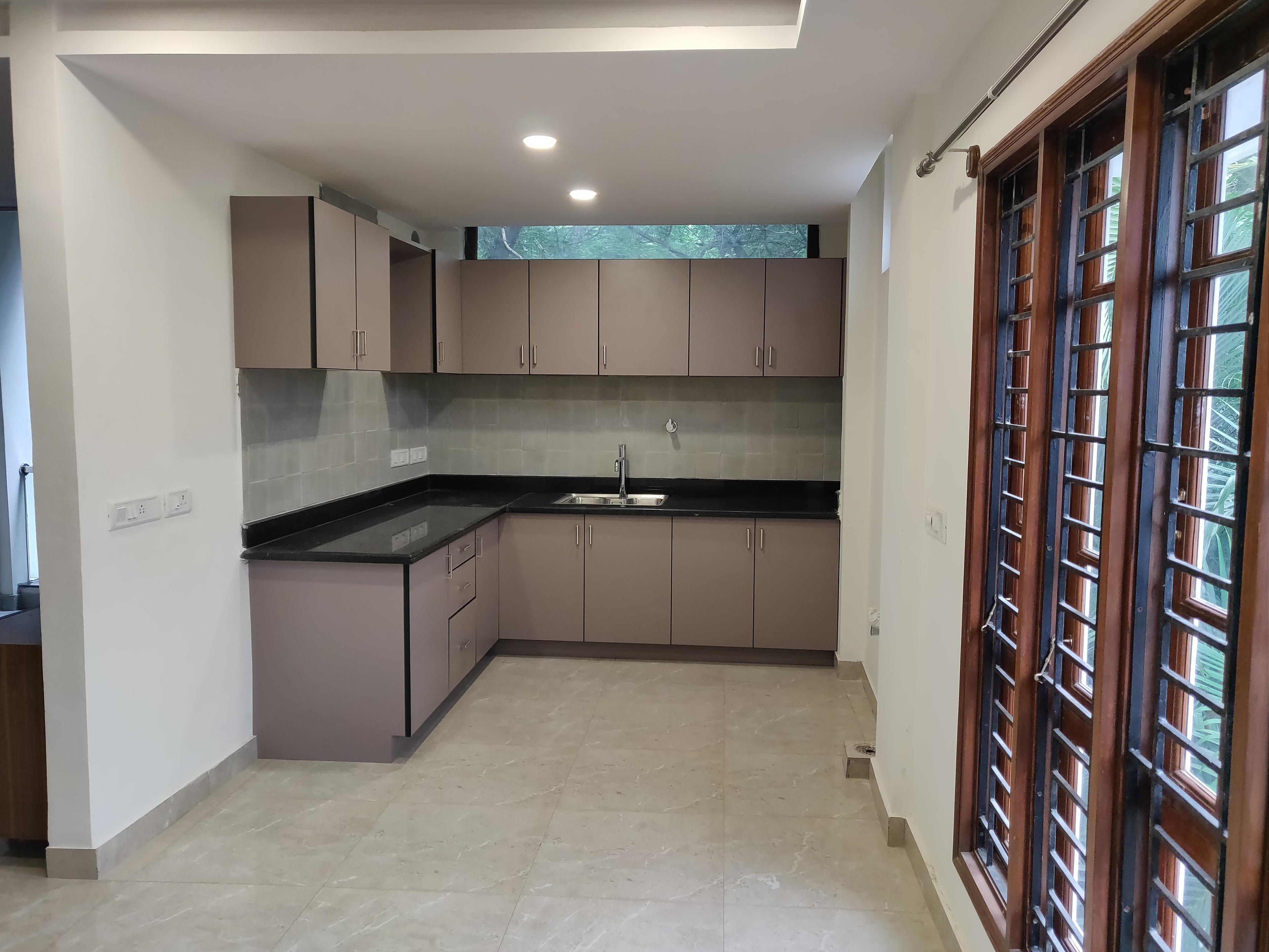 Koramangala Apartment Building photo 2